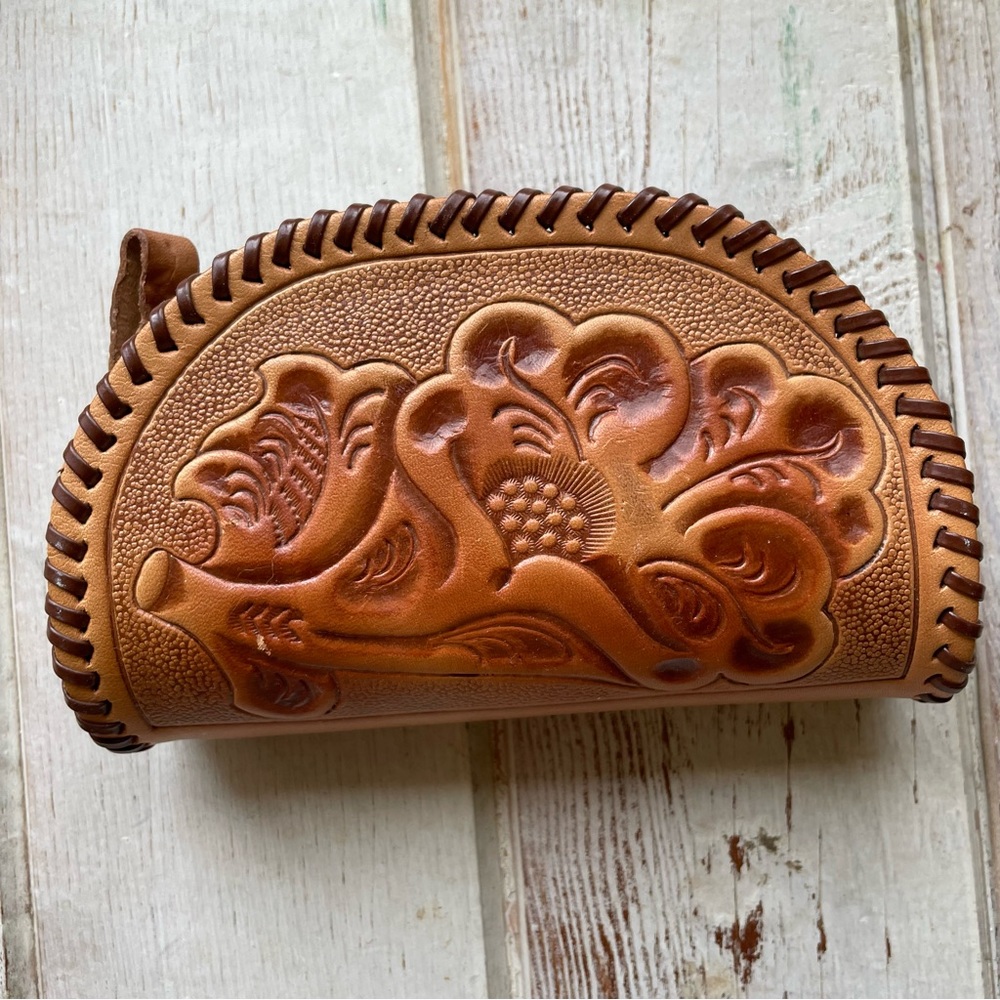 Vintage Handmade Tooled Leather Zip Bag - Picture 3 of 11